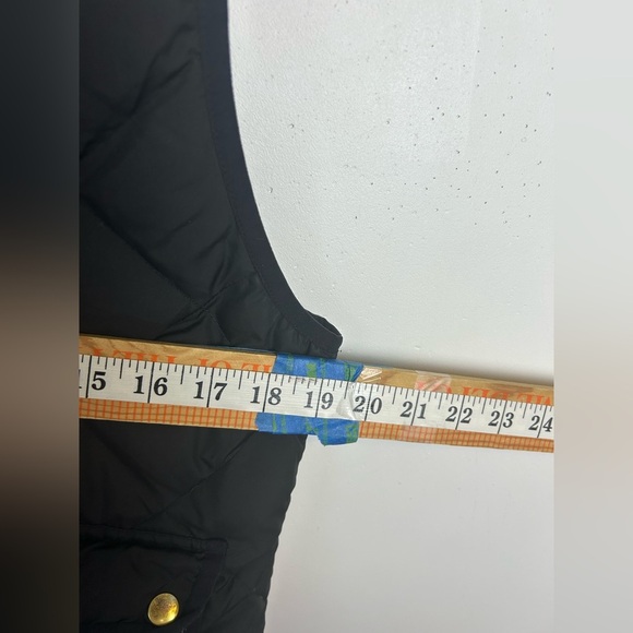 J. Crew Black Puffer Down Feathers Vest Gold Accents Button Size S Black Quilted - Picture 8 of 12